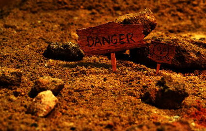 Image of a danger sign. Without an inbound approach, your marketing strategy could prove dangerous for your brand.